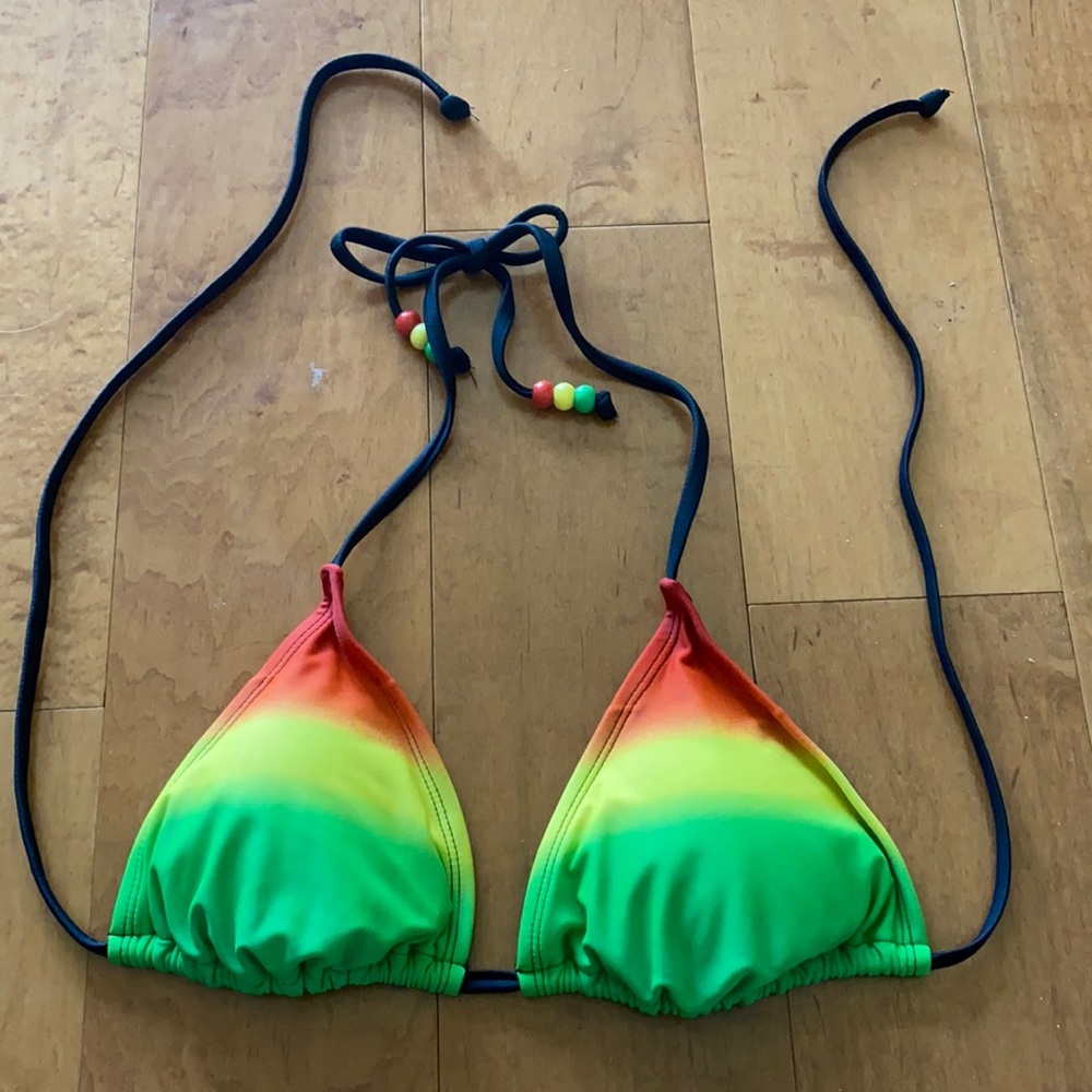Swimsuit bikini top